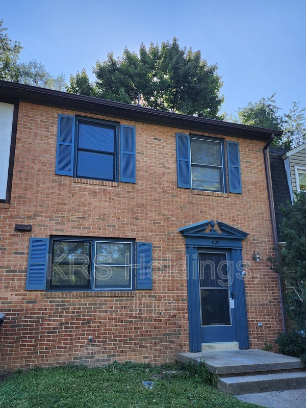 Harrisonburg Townhome: 1129 Mountain View Dr