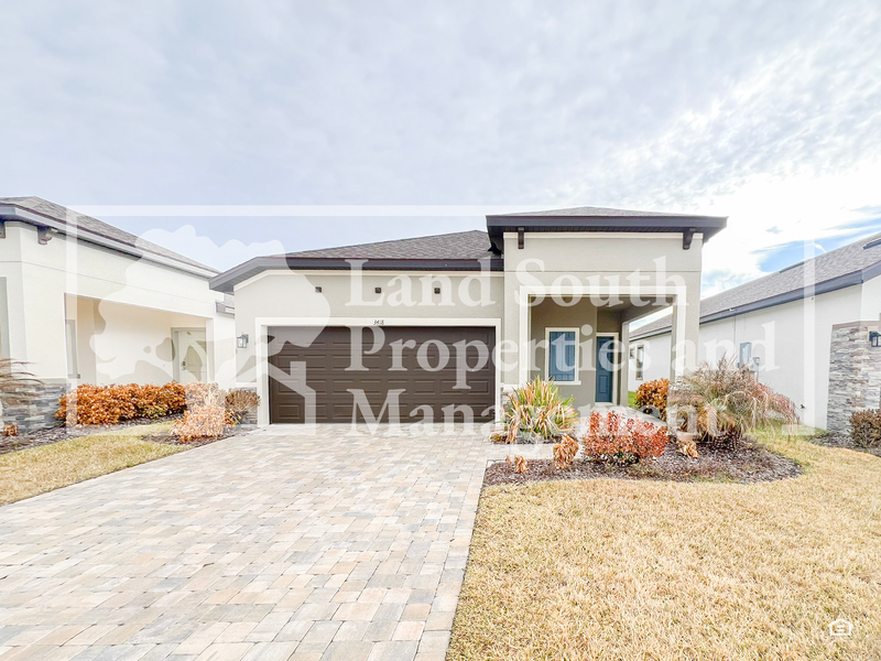 Lakeland House: 3418 Cup Drive