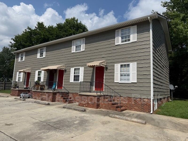 Asheboro Condo: 628 Dixon Ave