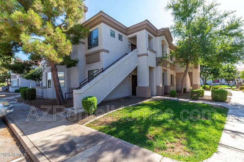 Mesa Condo: 1941 South Pierpont