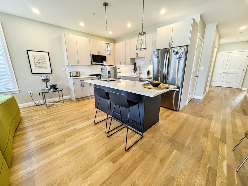 Boston Condo: 40 Waverly Street