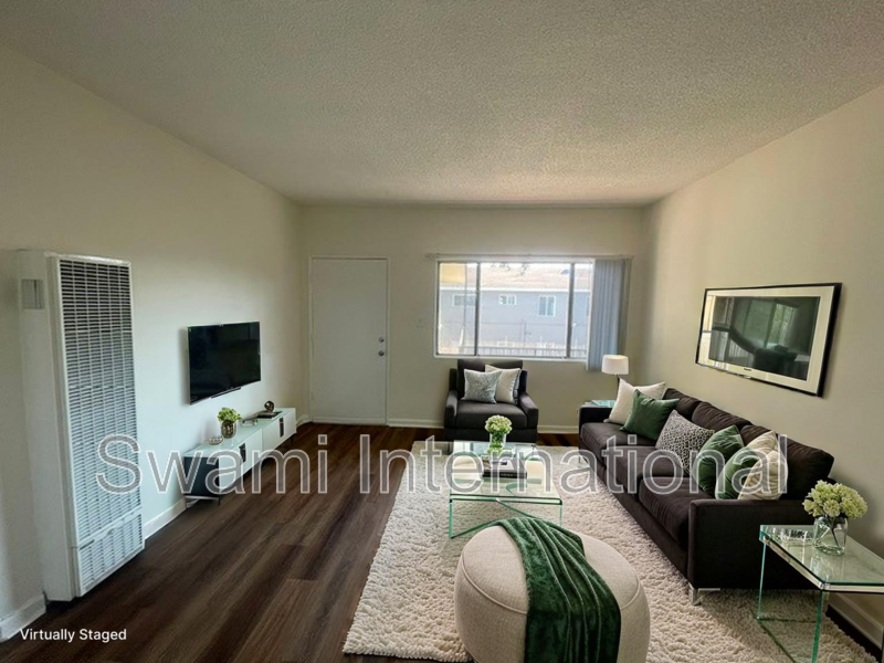Los Angeles Condo: 10970 S. Figueroa St.