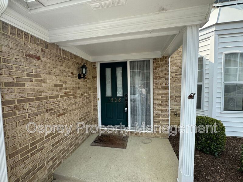 Introducing a beautiful townhouse-style Condo - Photo 2