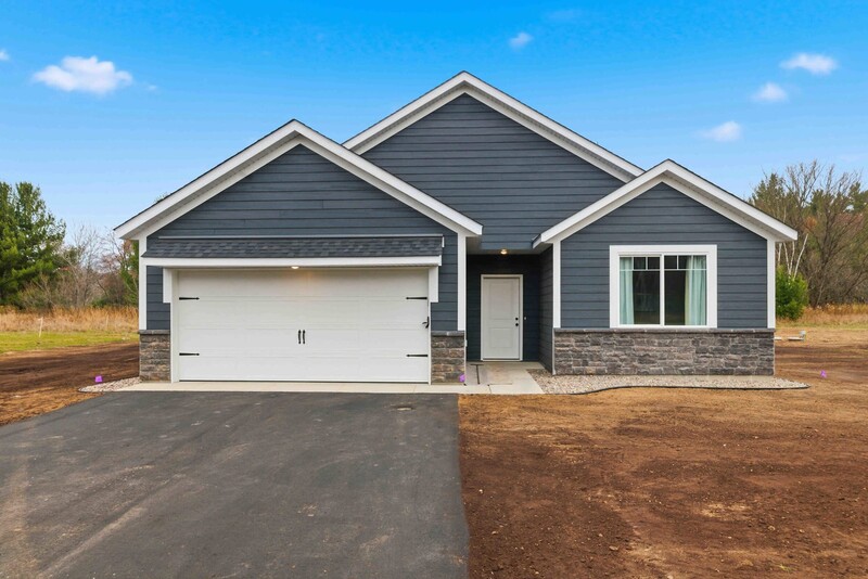 Ironton House: 20972 Woods Edge Ct
