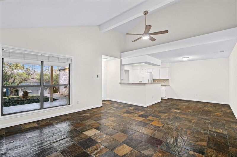 Lakeway Condo: 361 Fantail Loop