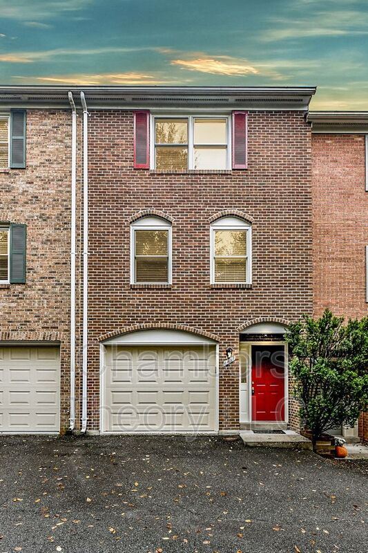 Arlington House: 6857 Washington Blvd