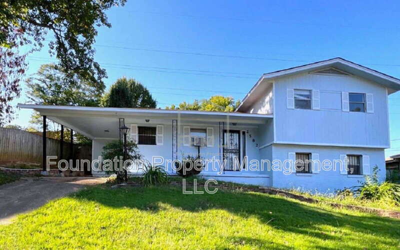 Memphis House: 2582 Capewood Drive