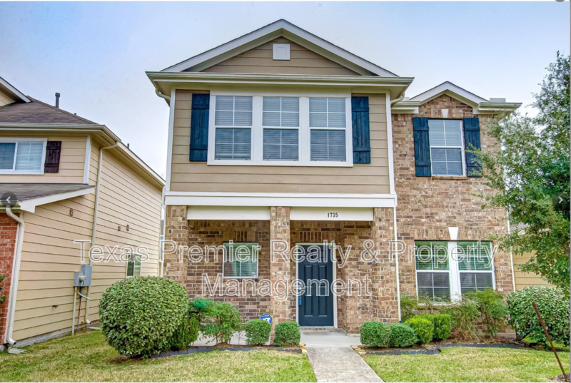 Houston House: 1735 Nichole Woods Drive