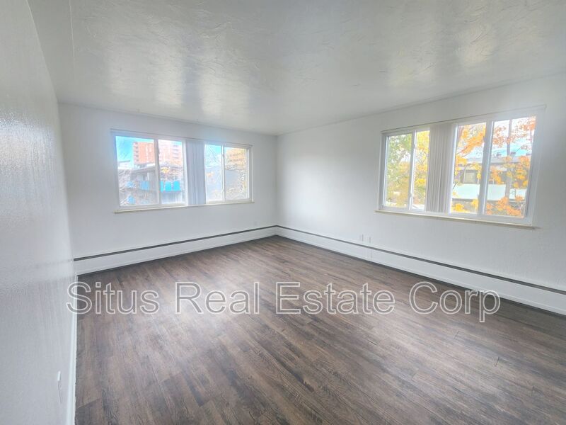 Denver House: 830 Dexter St.