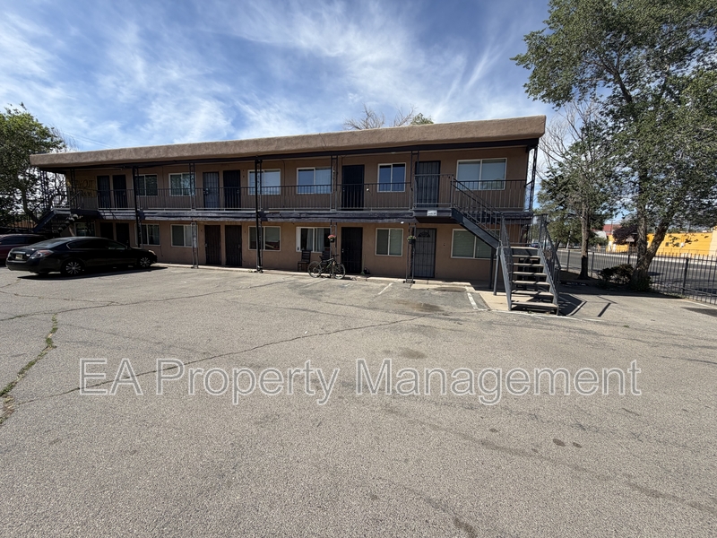 Albuquerque Condo: 433 Louisiana Blvd SE