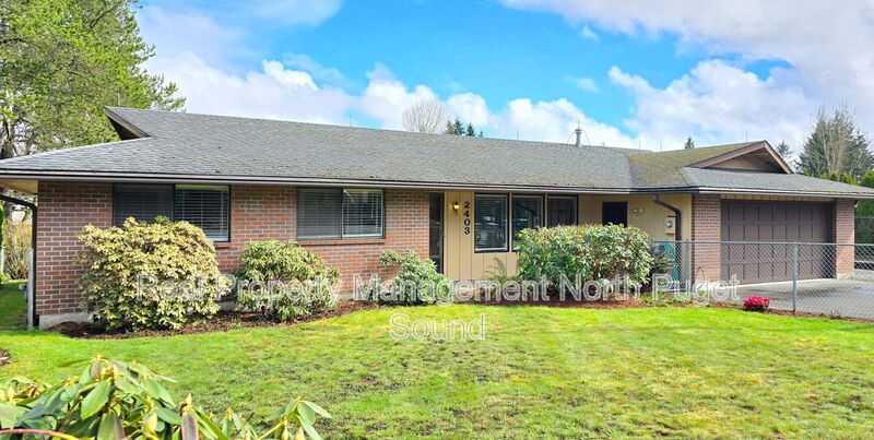 Lake Stevens House: 2403 117th Ave NE