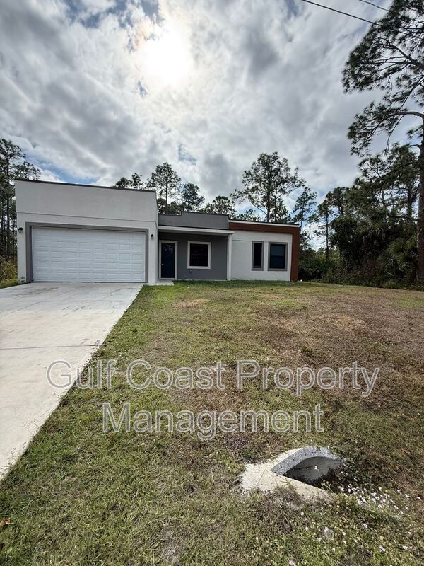 Lehigh Acres House: 3315 53rd Street West