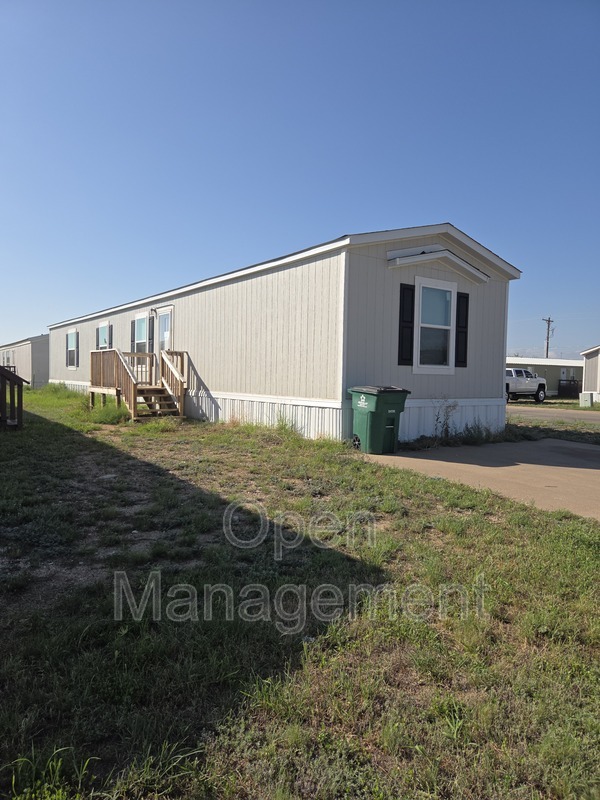 San Angelo House: 4457 Kalamath Cir.