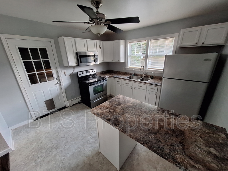 Washington House: 114 South Cedar Street