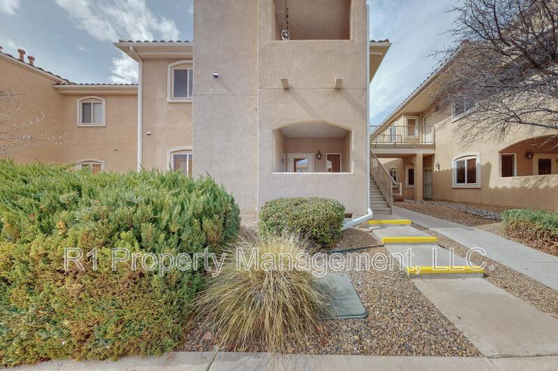 Albuquerque Condo: 6800 Vista Del Norte Drive Northeast - 1