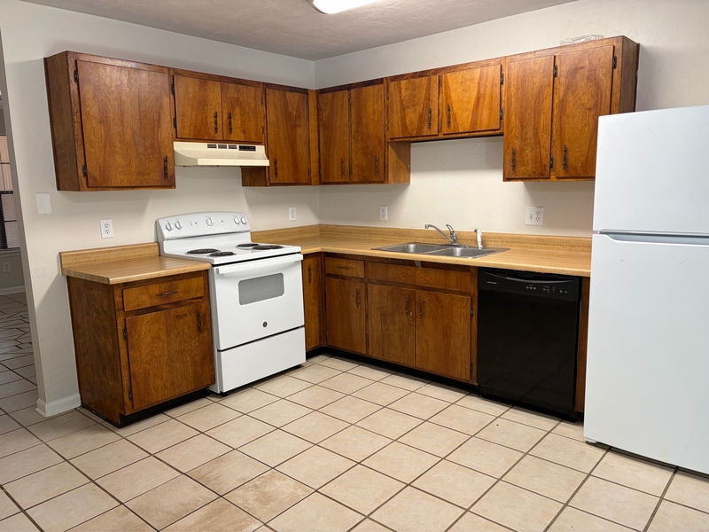 Tallahassee Townhome: 220 Atkinson Drive - D