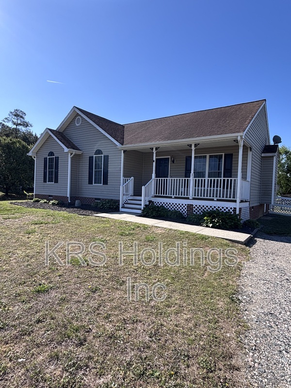 Chester House: 5701 Piney Ridge Ct