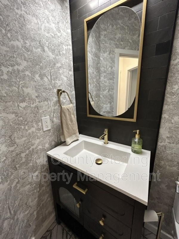 Main Rental Photo 15