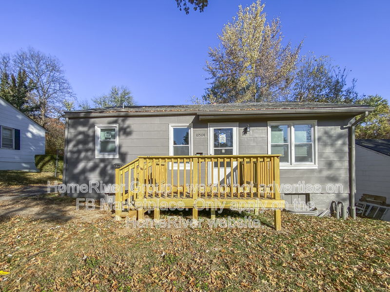 Independence House: 10504 E 27th Ter S