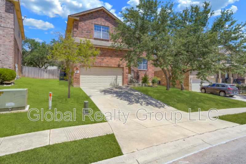 San Antonio House: 20418 Cliff Park