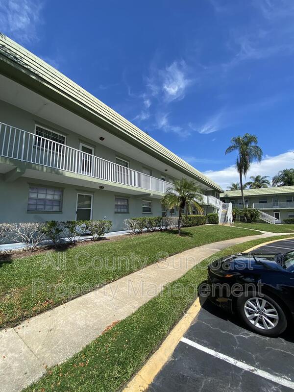 Clearwater Condo: 1433 S. Belcher Road