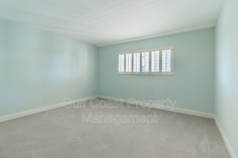 301 S Gulfstream Ave Unit #302 Sarasota FL 34236 - Photo 13