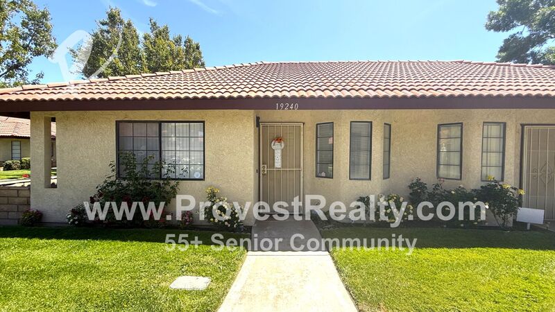 Apple Valley House: 19240 Cottonwood Dr