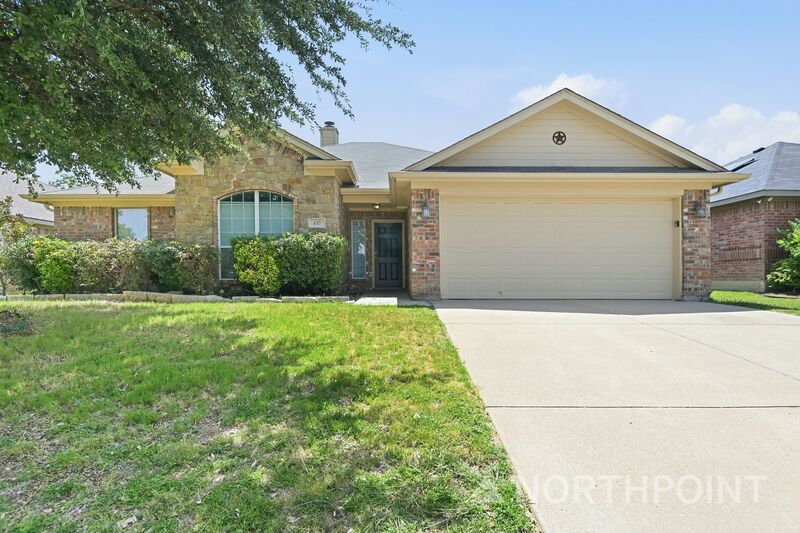 Burleson House: 437 Nutmeg