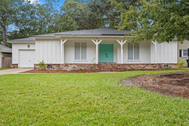 Mount Pleasant House: 827 O'Sullivan Drive