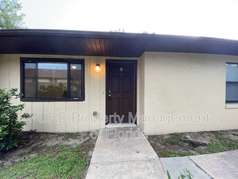 Ocala House: 3650 NE 41 Street
