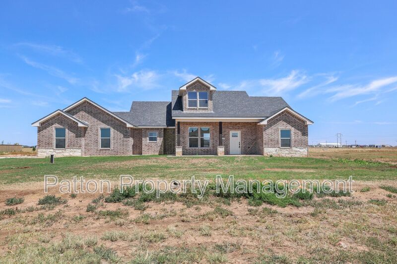 Bushland House: 17900 Lone Ranch