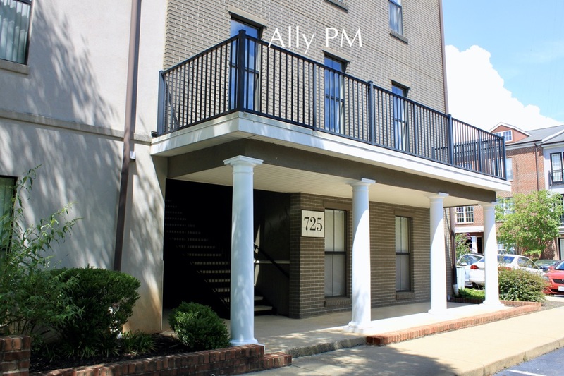 Charlottesville Condo: 725 Walker Square #1-A - 1