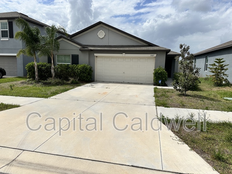 Wimauma House: 5517 Blue Azure Dr