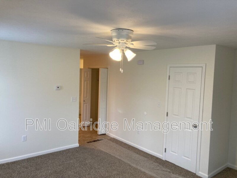 Sidney Condo: 751 Campbell Rd