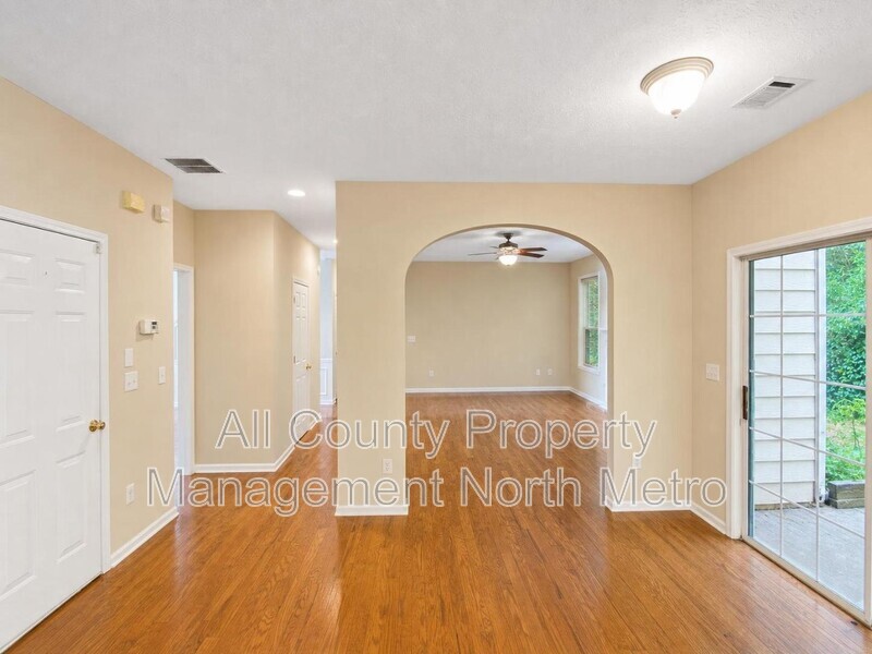 Main Rental Photo 4