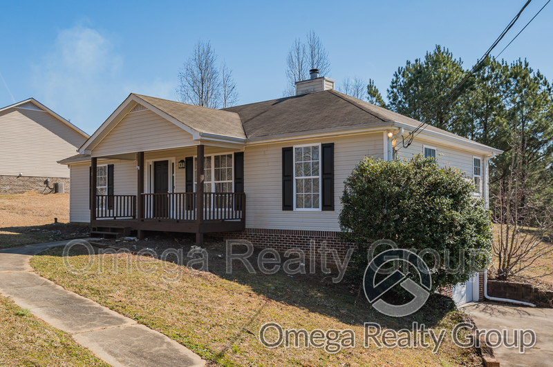 Odenville House: 73 Woodland Ridge Rd