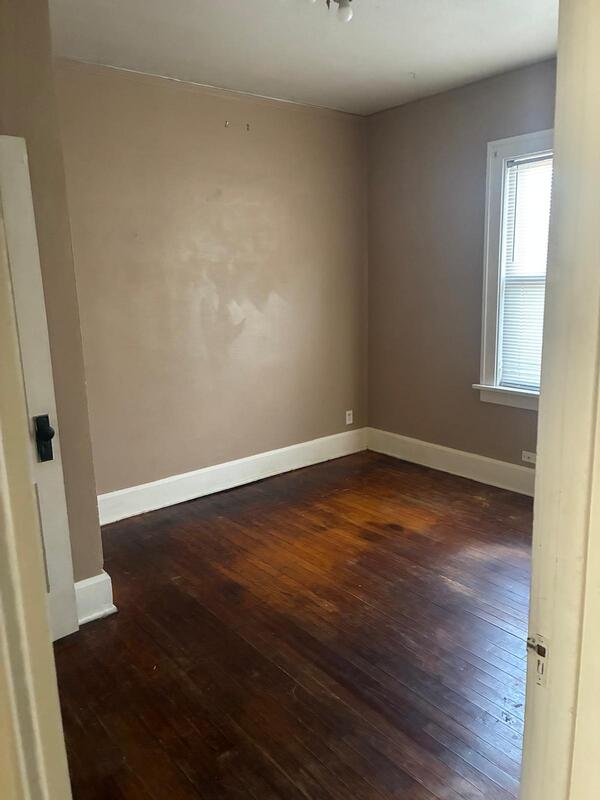 Rockford Condo: 766 North 1st Street