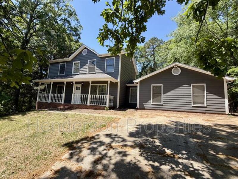 Charlotte House: 2407 Wildburne Ct