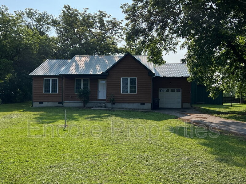 Willow Spring House: 11977 Old Stage Road