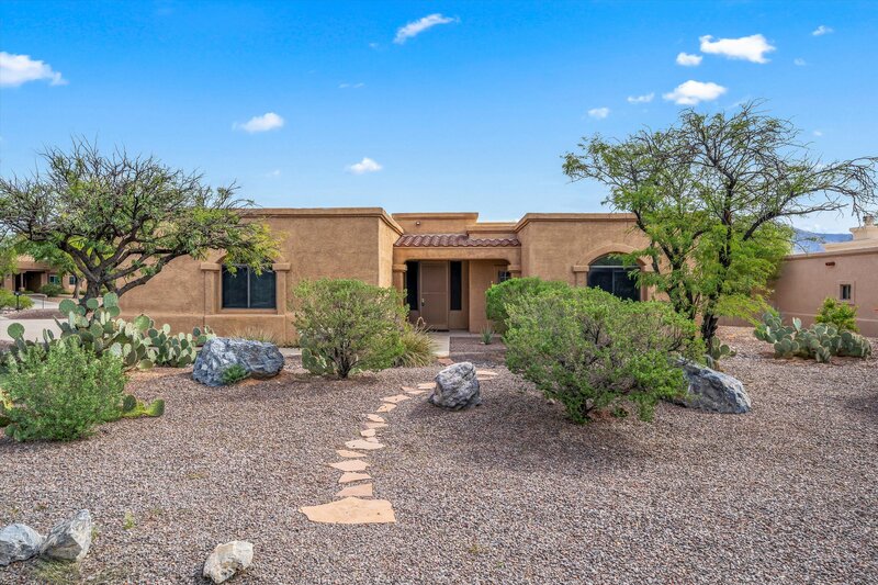 Tucson House: 1825 W. Corte Tulipan
