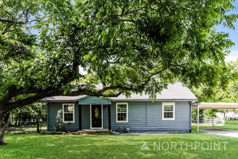 Forney House: 517 Burgett St