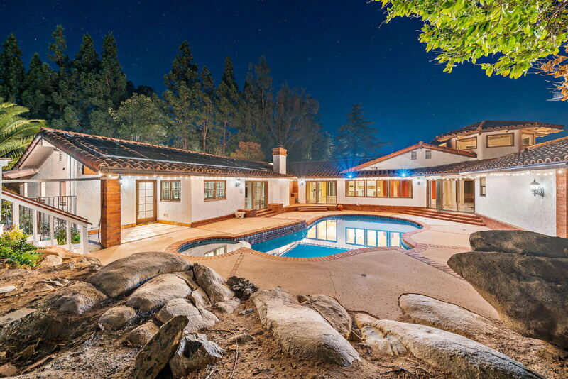 San Diego House: 18714 Bernardo Trails Dr