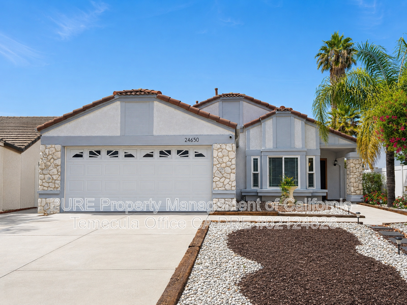Murrieta House: 24650 Morningstar Dr