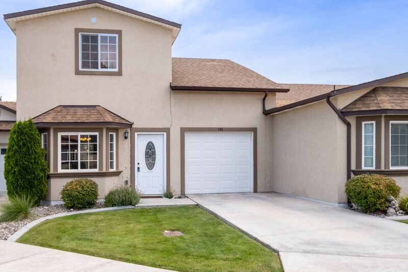 Kennewick Townhome: 105 S Tweedt PL