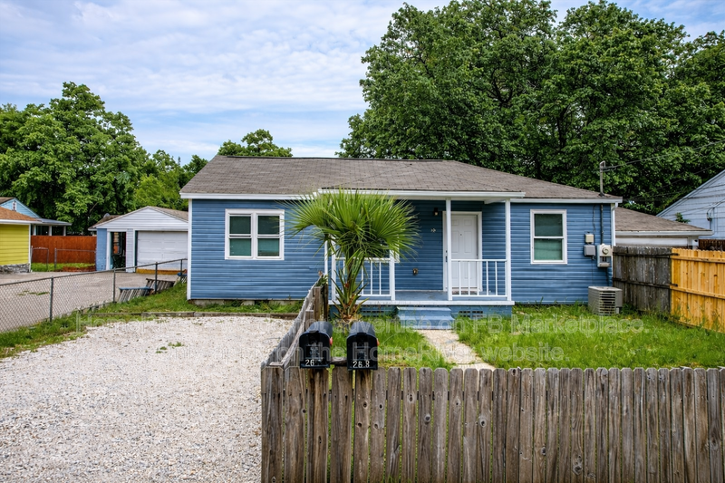 Pensacola Condo: 26 Lincoln Rd