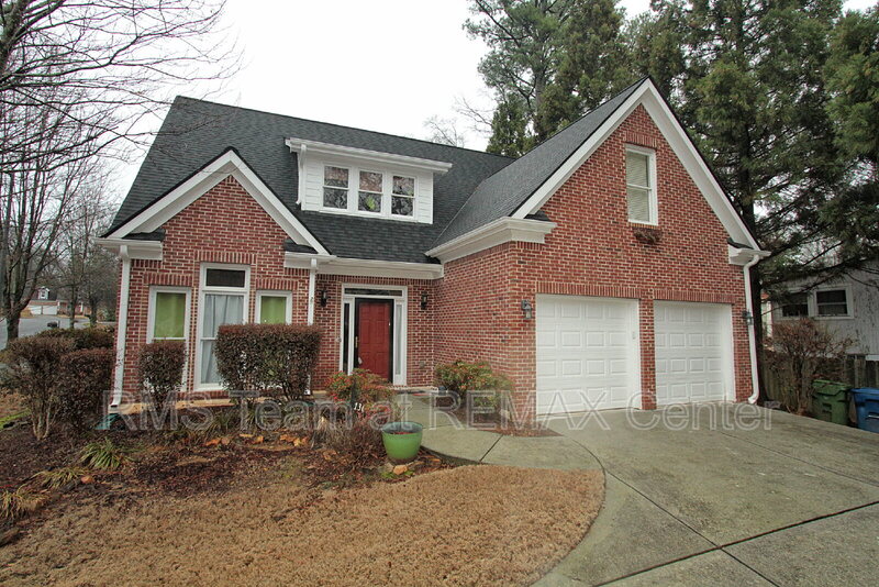 Atlanta House: 1360 Eastgate Ct SE
