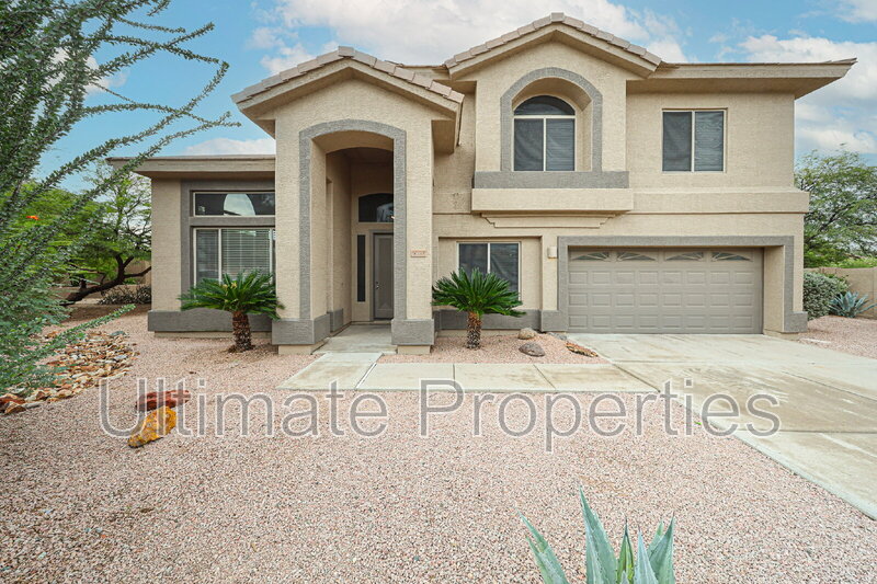 Scottsdale House: 6033 E Smokehouse Trl