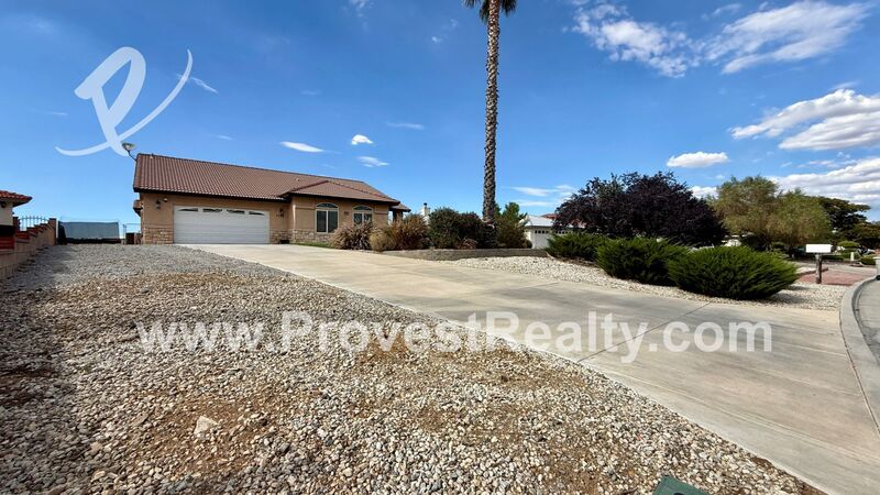 Hesperia House: 7146 Amanda Way