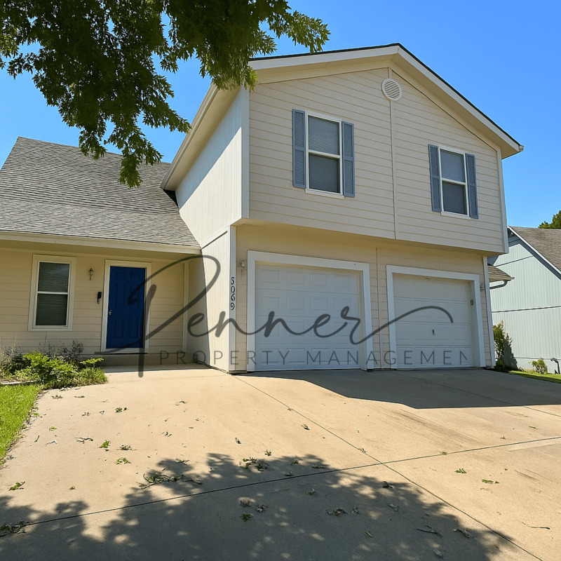 LIBERTY House: 1883 CHICKADEE DR