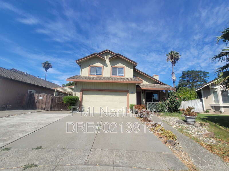 Fairfield House: 2443 Dawn Way